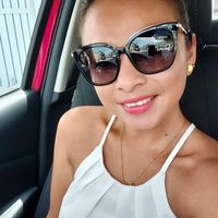 Laura Flores's Photo