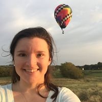 Molly Vaughan的照片