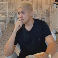 Ralph Platon的照片