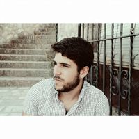 Aarón Bernal的照片