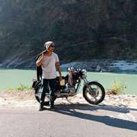 Aditya Nautiyal的照片