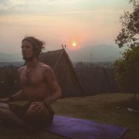 Michael Frost的照片