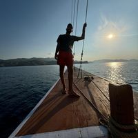 Ydris Exploring的照片