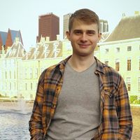 Roman Tikhonov的照片