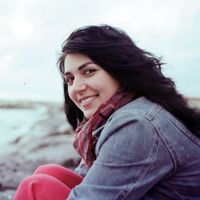 Rita Dayoub的照片