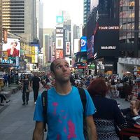 Manuel Fernando Llach的照片