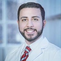 Ahmed Antably的照片