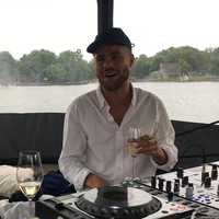 jason Nosratian的照片