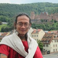 Efnu Nirwana's Photo