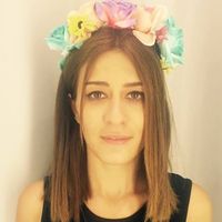 Nazlı Yanıköz的照片