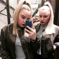 Photos de Diana Yuna Dzhalilovi