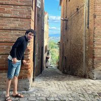 Özgür Sariyer的照片