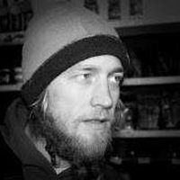 Bubak Buday的照片