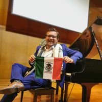 Raúl Velazco的照片