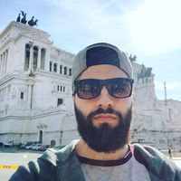 Le foto di Levön Petrösyan