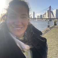 Esmeralda Stafa的照片