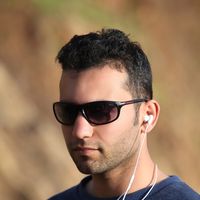 rezhan Hasan's Photo