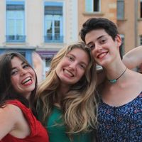 Magdaleine Maire的照片