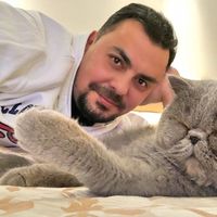 Ediz Calikoglu的照片