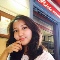 Dinara Kurmanbaeva的照片