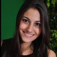 Paula Cavicchini的照片