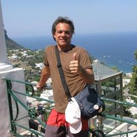 Eduardo Mazzucchelli的照片