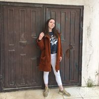 Kübra Akkaya的照片