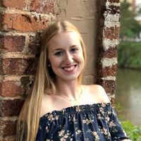 Charlotte Danner的照片