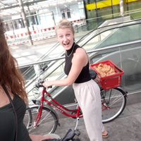 Nora Hofmann的照片