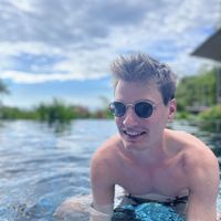 Jonathan Livingstone的照片