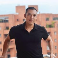 Andrew Macia的照片