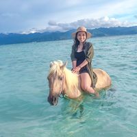 shelly Oktina的照片