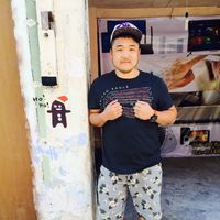 Kyung Won Baek的照片