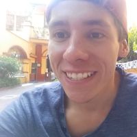 henry Hernandez的照片