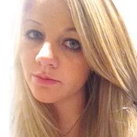 Nicole Allig's Photo