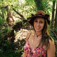 Olivia Peterson的照片