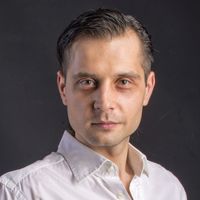 Andrei Stoleriu的照片