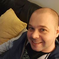 Louis Charlesworth的照片