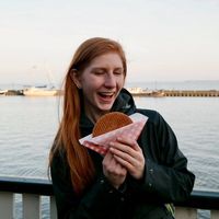 Eleri McEachern的照片