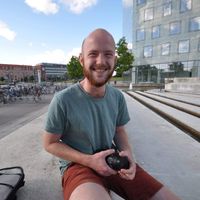 Simon Madsen的照片