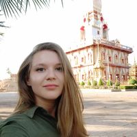 Yuliya Puyuklidi's Photo