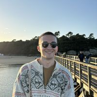 Artem Zhuchenko的照片