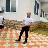 Aubray Maimu's Photo