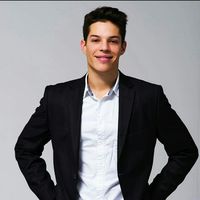 Péter Garancsy的照片