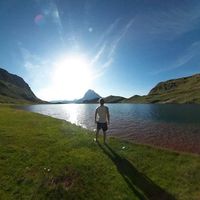 Cyrille Art的照片