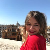 Cloé Moerenhout的照片