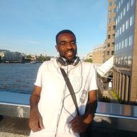 Patrick MANDENGUE的照片