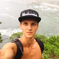 Dmitry Romanov的照片