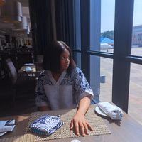 Sheyi  & Yeti's Photo