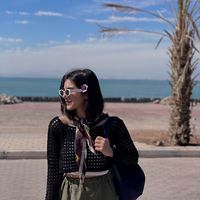 Fotos de Farnaz Farokhnejad